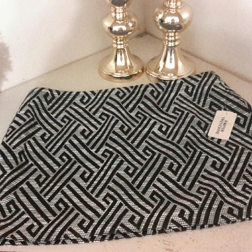 Woman Brand new Black gray skirt